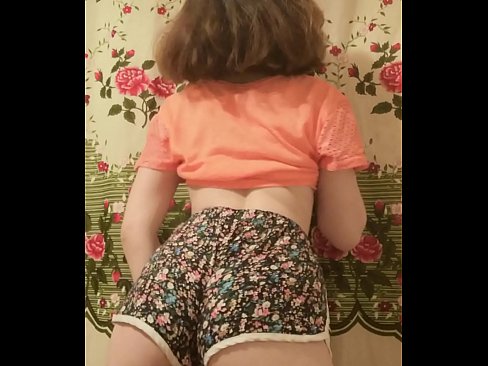 ❤️ सेक्सी तरुण बेब कॅमेऱ्यात तिची चड्डी काढत आहे ️❌  आमच्याकडे mr.hentaiser.ru ❌️